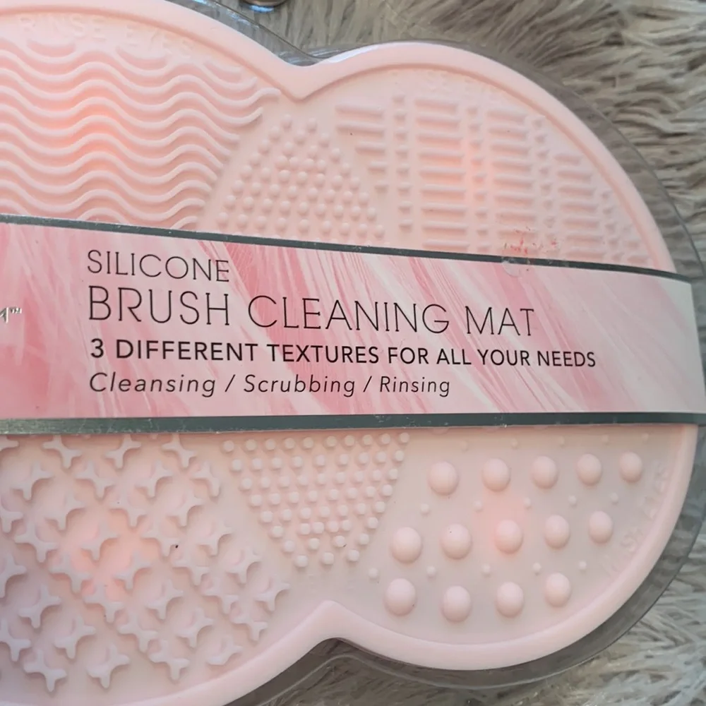 🌹MAYIM • New Pink Silicone • Makeup Brush ProCleaning Mat •